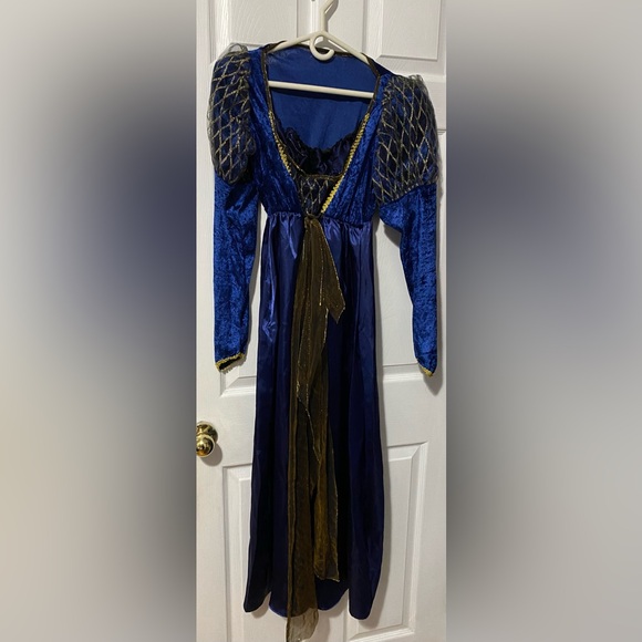 Renaissance Medieval women’s Halloween Costume size small - Picture 1 of 3